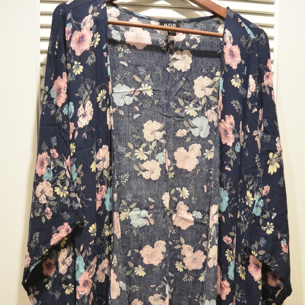 A.N.A Floral Kimono